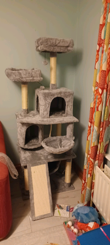 cat tower gumtree